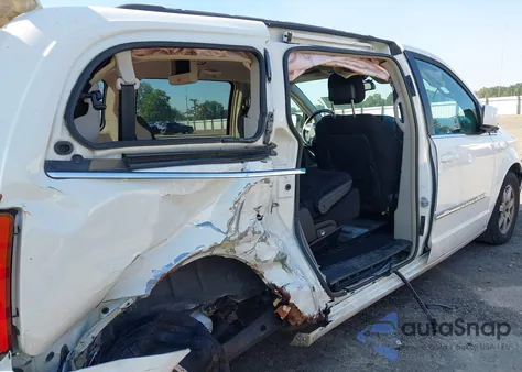 2012 Chrysler Town & Country Touring from USA, damaged, VIN 2C4RC1BG8CR107063